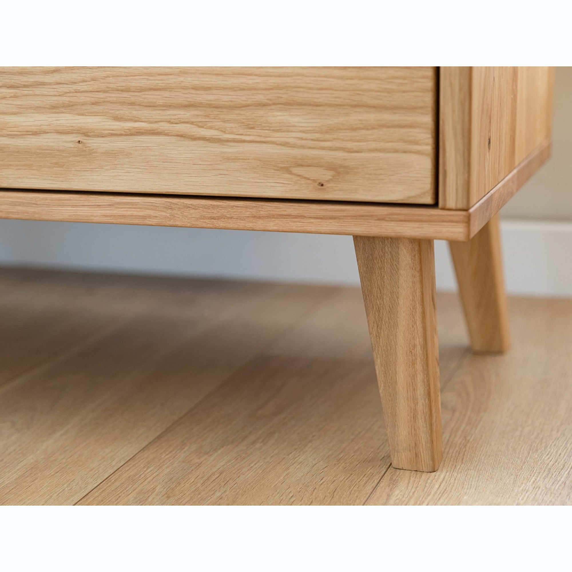 Komoda Simona 110x40 cm, Material: Masivno hrastovo les
