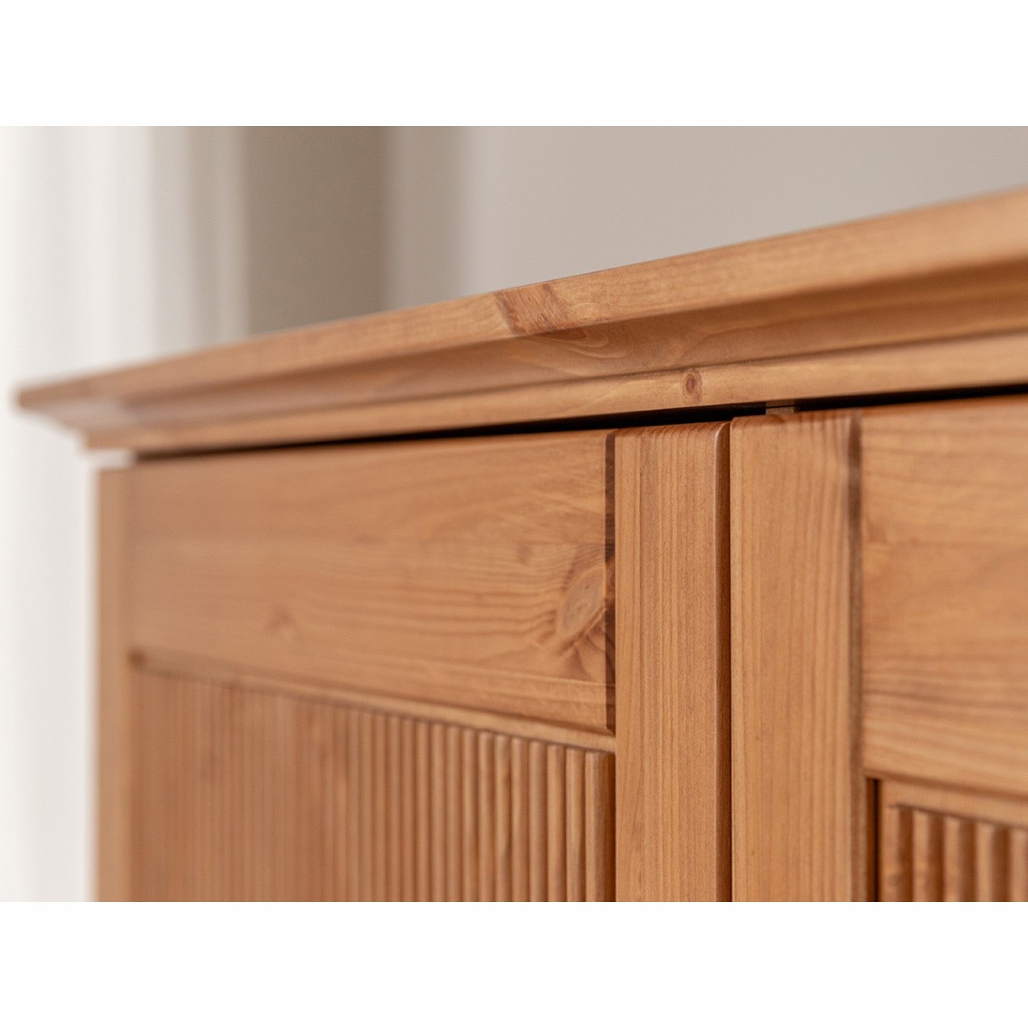 Komoda Rosella 129x54 cm, Material: masivna borovina