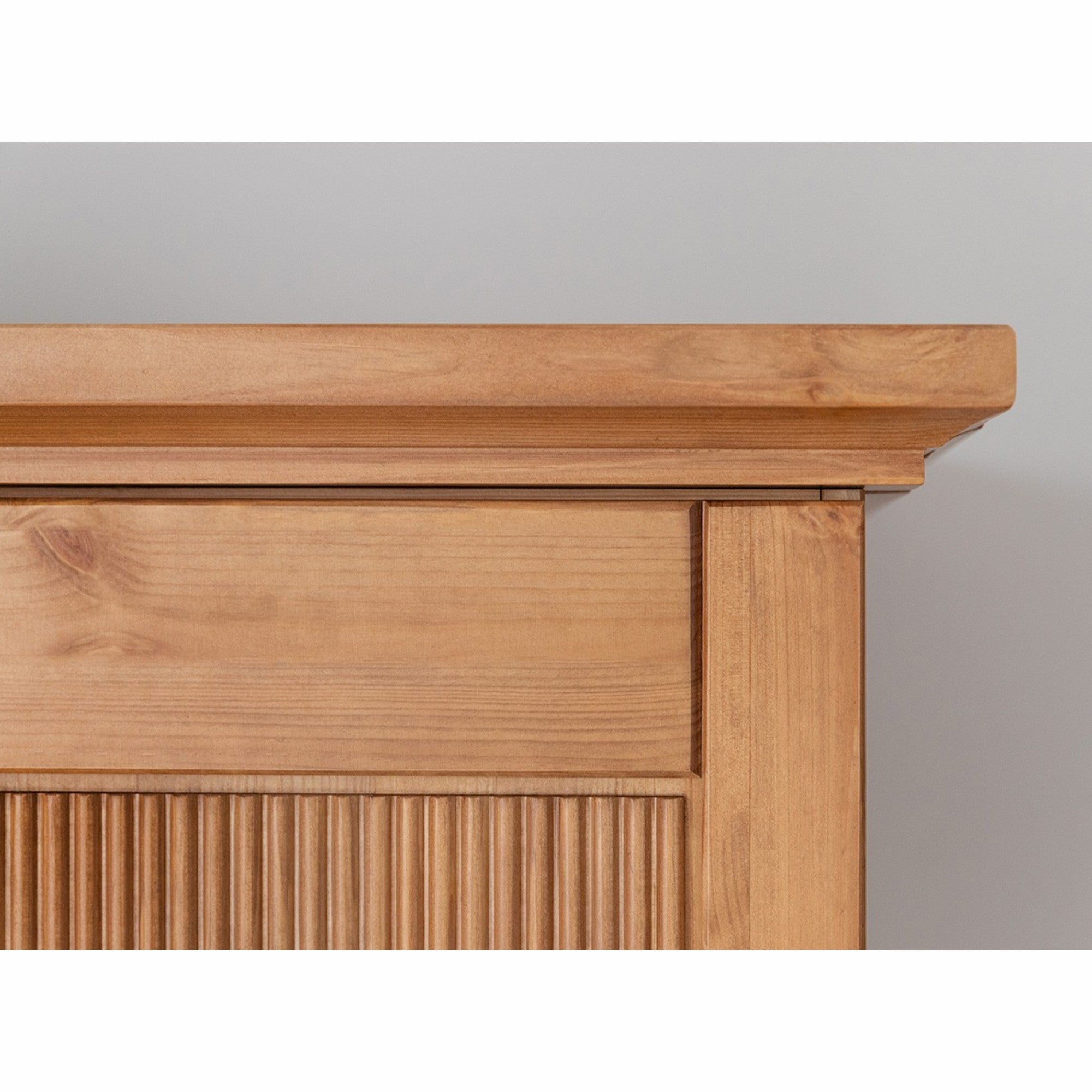 Komoda Rosella 141,7x45 cm, Material: masivna borovina
