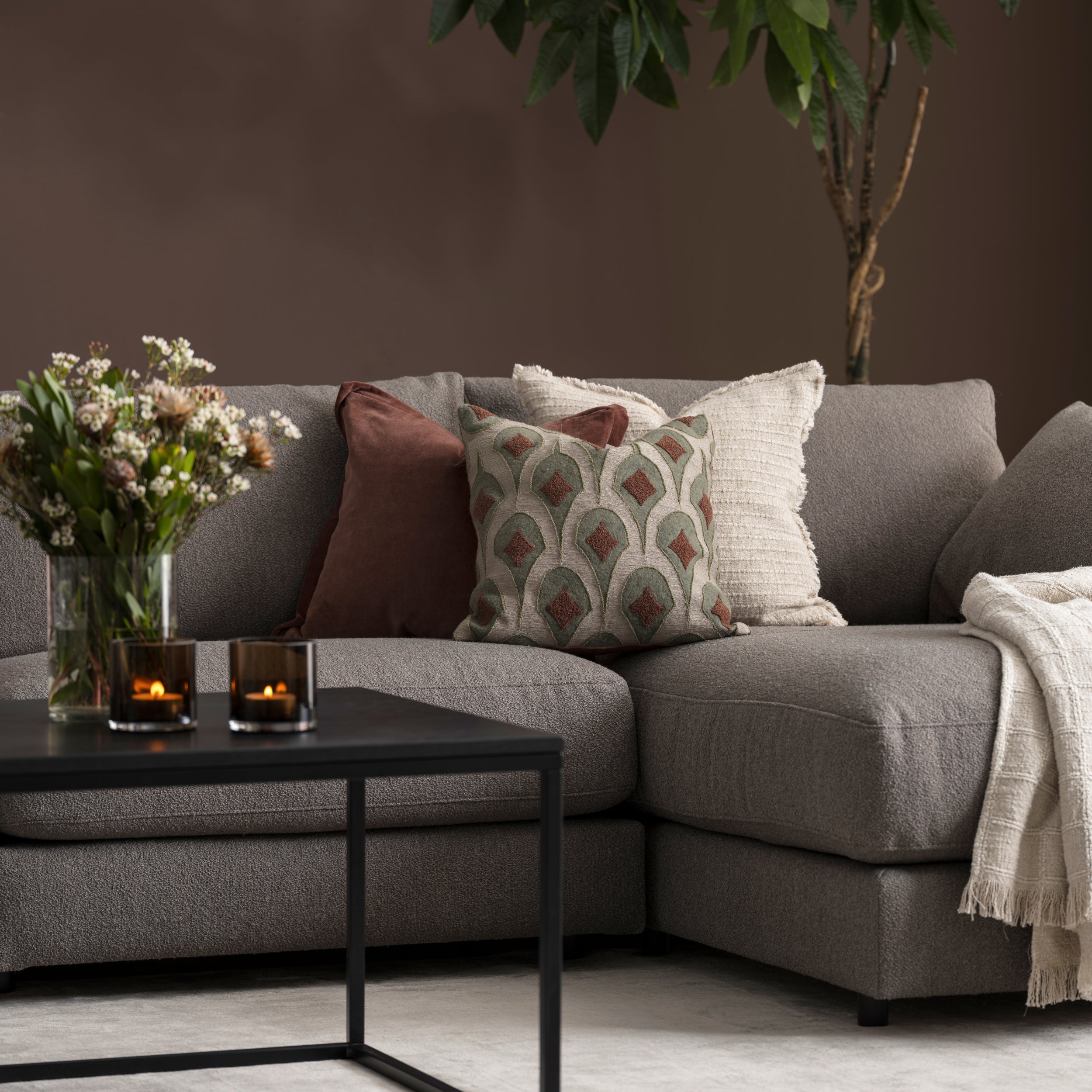 Modularni komplet Thanos, Material: Izbira materiala