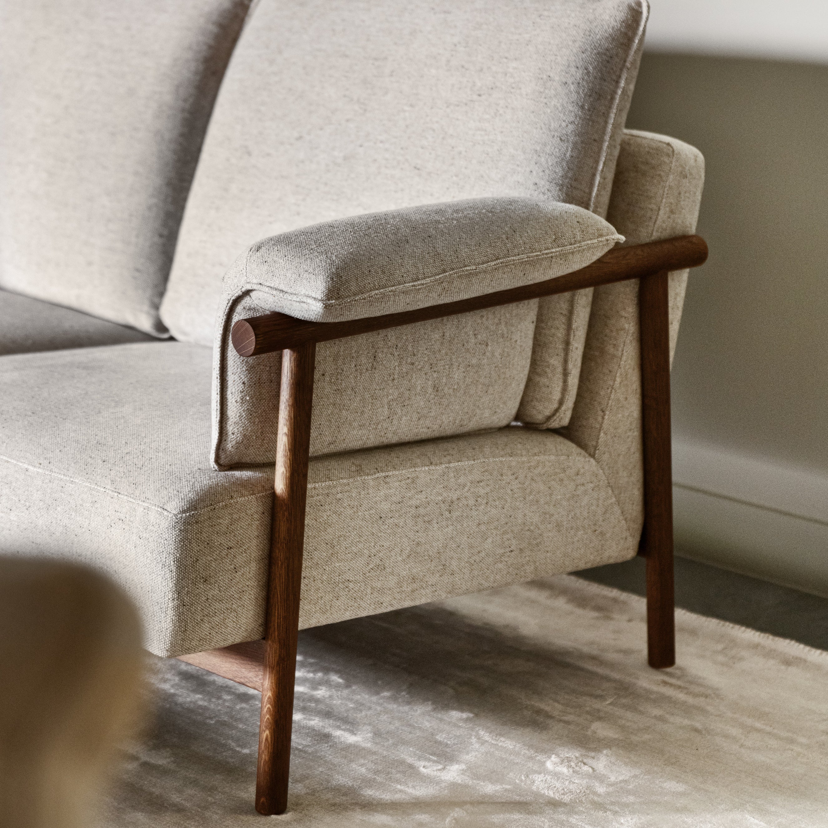 Kavč Torii, Material: Izbira materiala