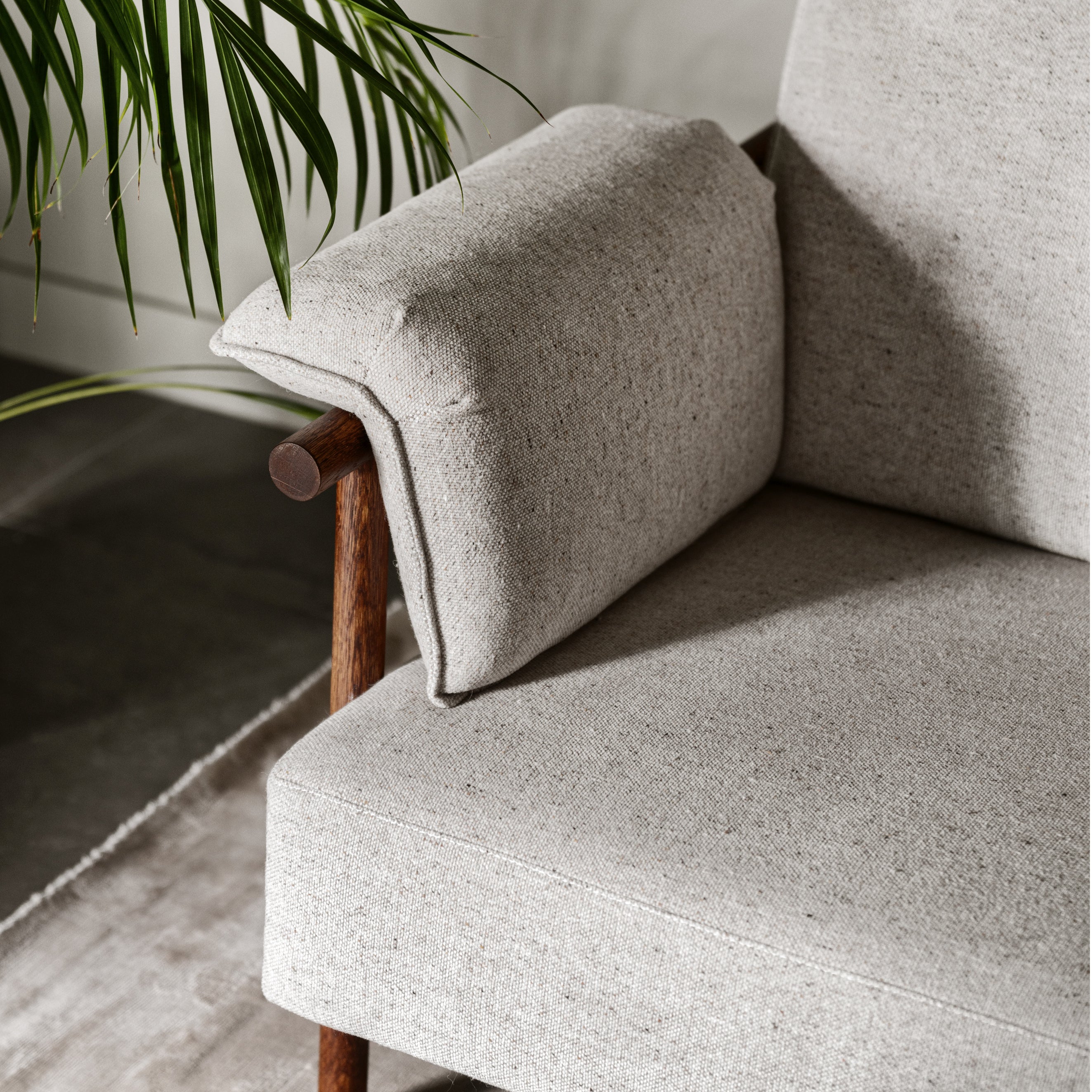 Fotelj Torii, Material: Izbira materiala