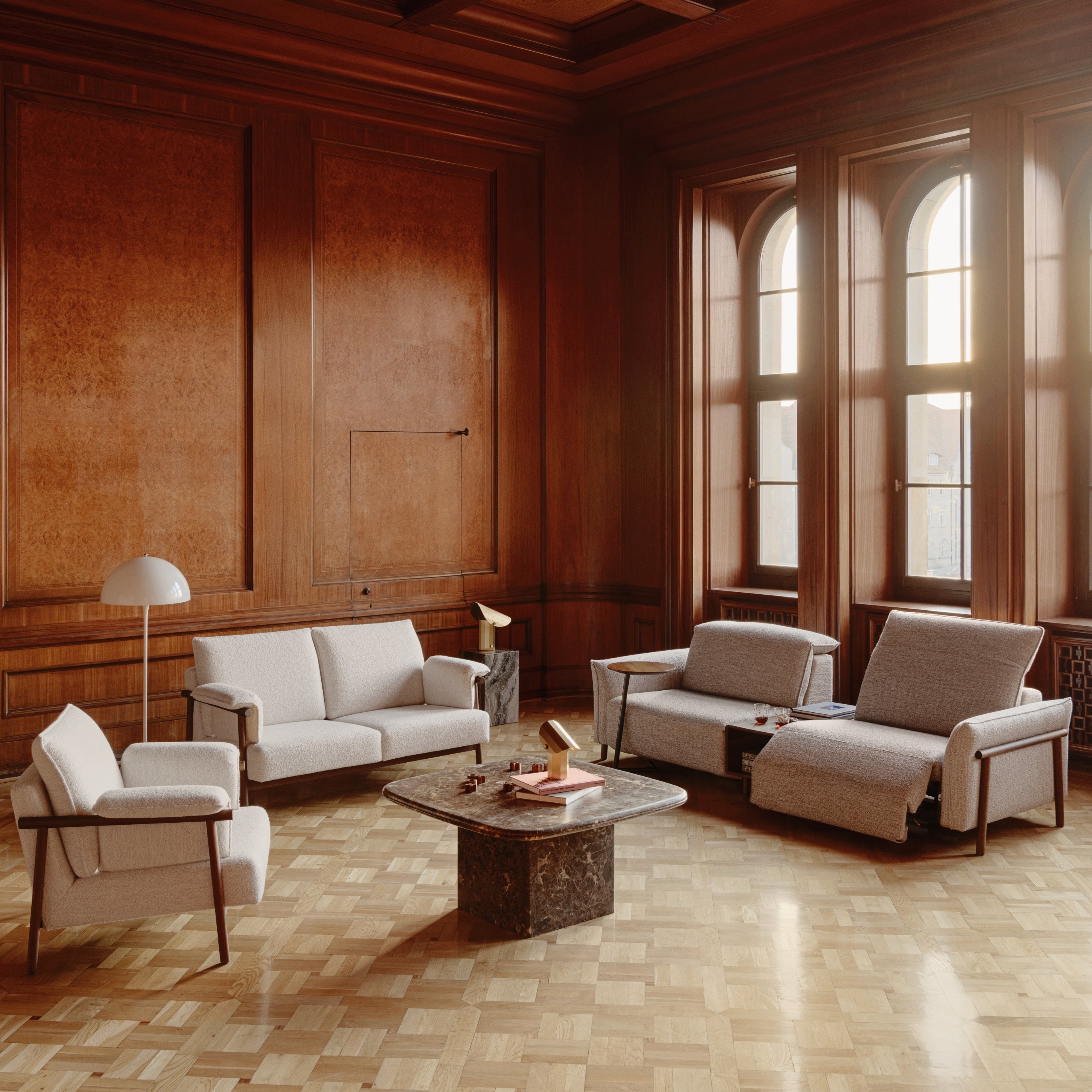 Kavč Torii, Material: Izbira materiala