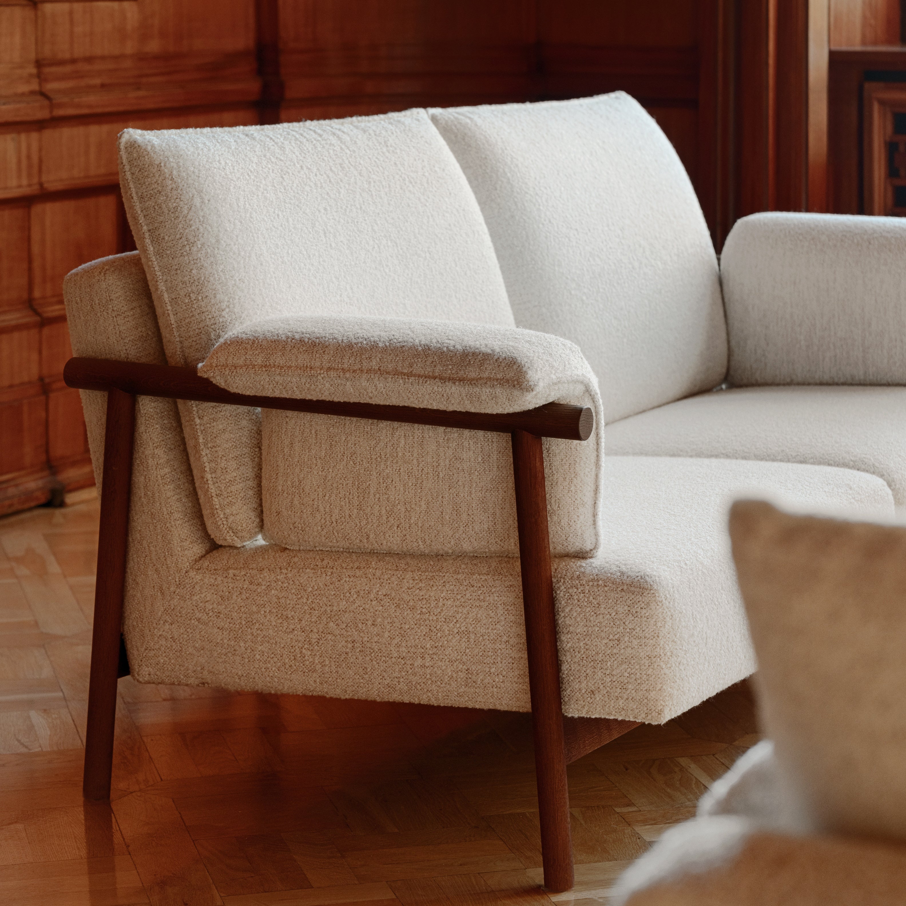 Kavč Torii, Material: Izbira materiala